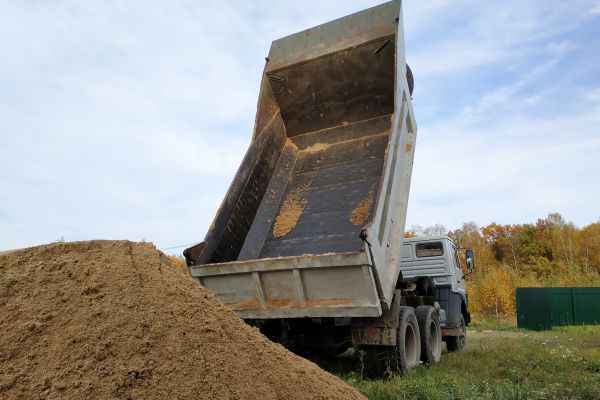 Topsoil Delivery in Sarasota